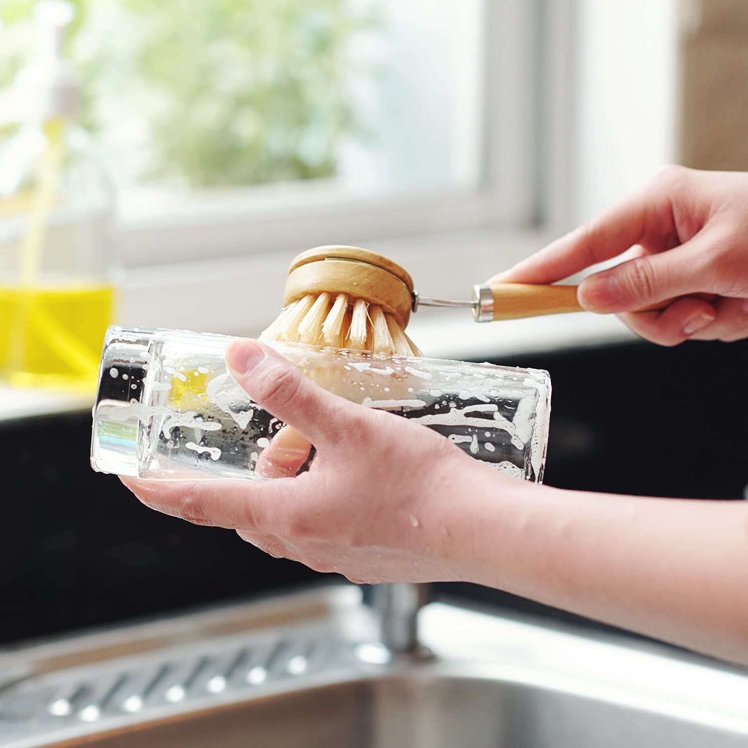 Ecological Bamboo and Sisal Kitchen Brushes