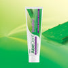 Pasta Aloe Dent Optima con menta natural, sin flúor ni SLS, para un aliento fresco y duradero. Ideal para encías sensibles.