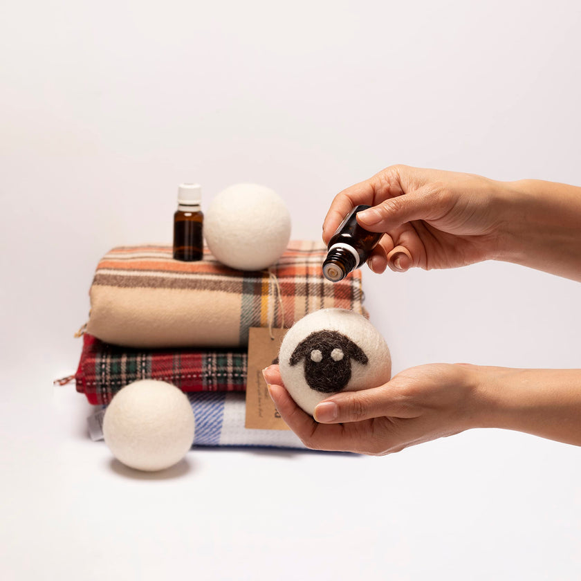 6 XXL dryer balls with lavender oil.