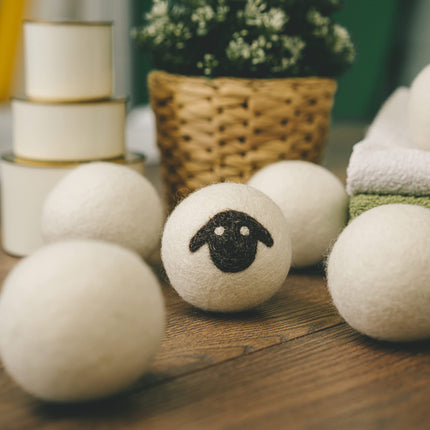 6 XXL dryer balls with lavender oil.