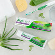 Aloe Dent Optima pasta de dientes con aloe vera y equinácea, sin flúor ni SLS. Calma encías y alivia la sensibilidad dental.